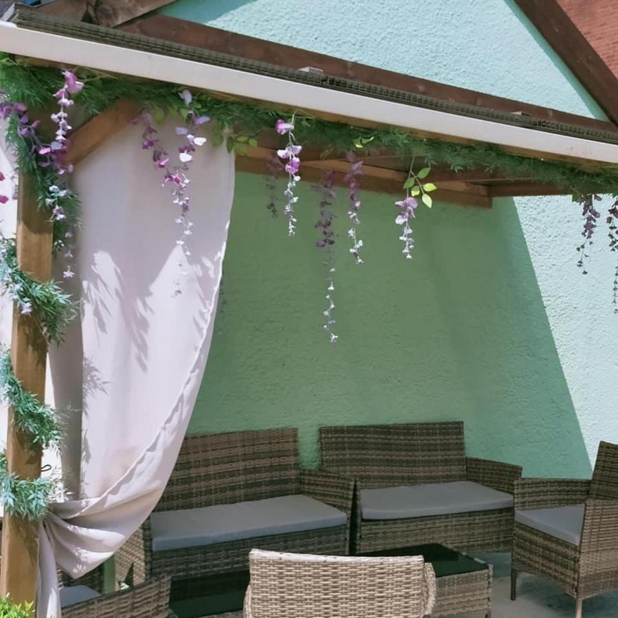 The Hawthornes Licensed Guest House Knottingly Eksteriør billede